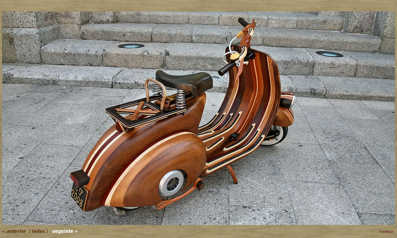 Illustration for article titled Beautiful Hand-Made Wooden Vespa